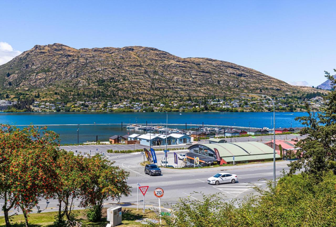 Lovely Marina Views And Sunny Balcony Queenstown Exterior foto