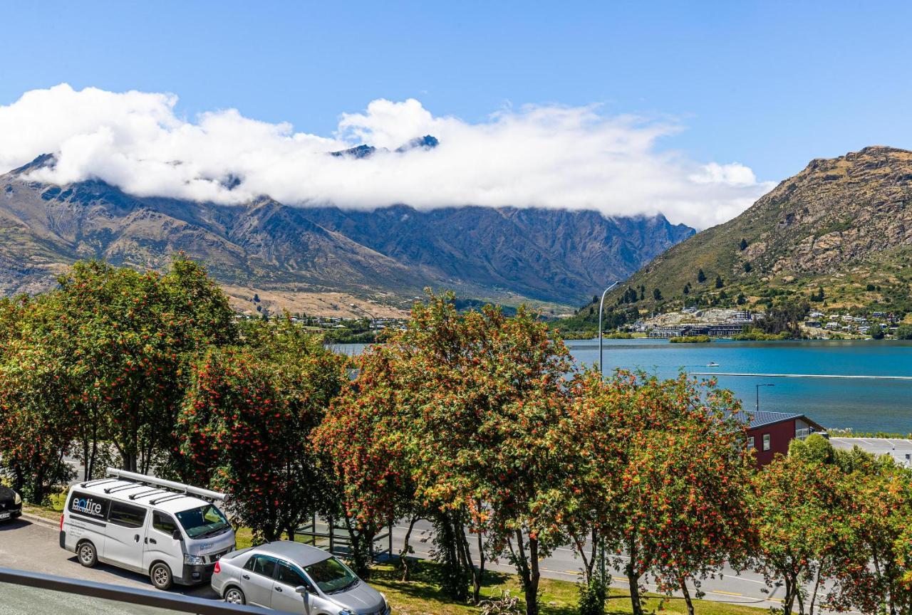 Lovely Marina Views And Sunny Balcony Queenstown Exterior foto