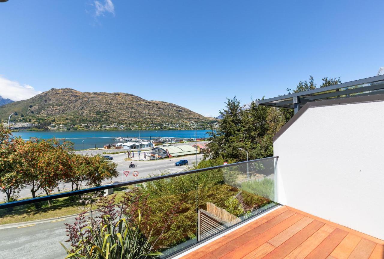 Lovely Marina Views And Sunny Balcony Queenstown Exterior foto